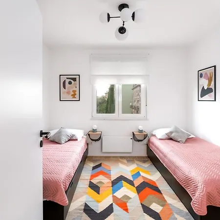Port Apartment