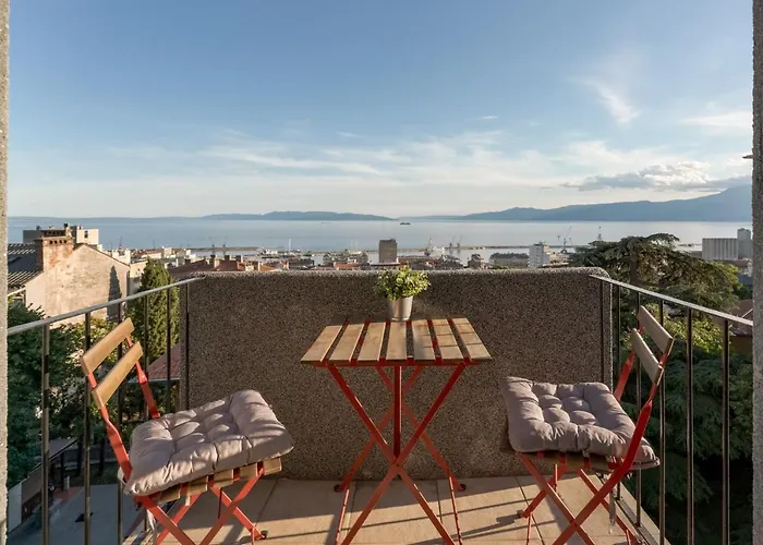 Lägenhet Port Rijeka